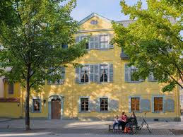 Schiller bezieht zusammen mit seinem freund leutnant franz josef kapf ein zimmer im haus. Schillermuseen In Deutschland Schillerhaus Rudolstadt