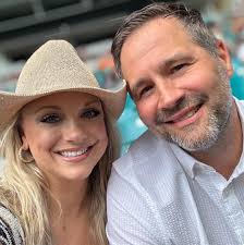 KNICKS FANS AFTER TAKING GAME 2 IN A WILD FINISH 🗣️ (📸: sidetalknyc/IG)