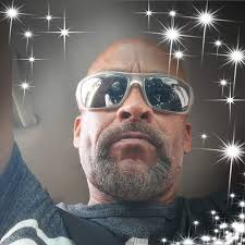 Carl Ards's Instagram, Twitter & Facebook