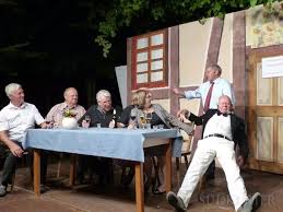 Deggenhausertal: So lustig kann Gemeindeleben sein: Theater im Tal  begeistert mit kurzen Einlagen