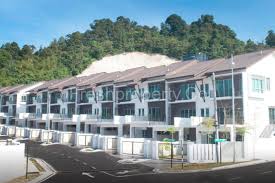 Di ?, tante fifi memanggil dan kali ini ia memandangi, aku menundukkan muka, tak kubayangkan. Clove Taman Titi Heights Penang Island Freshproperty Co