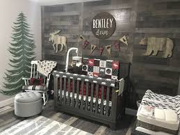 Pinterest just announced that the trendiest nursery theme for 2017 is.woodland! Woodland Themed Nursery Boy
