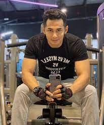 875 отметок «нравится», 41 комментариев — @fizoomar в instagram: Nak Bawa Mama Jumpa Bakal Menantu Ke Berita Kopak Media