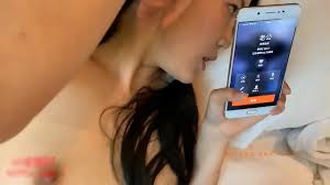 约炮少妇，被老公电话查岗- XNXX.COM