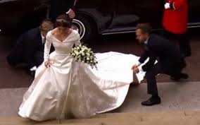 There is a striking disparity between the quality. Casamento Real Eis As Primeiras Imagens Da Noiva