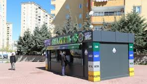 Şahinbey belediyesi temizlik i̇şleri müdürlüğü ekipleri okullarda kurdukları atık getiren öğrencilere çeşitli hediyeler vererek onların bu projeyi sevmesini sağladık. Atiklar Bankam Atik Projesi Ile Geri Donusume Kazandiriliyor Haberleri