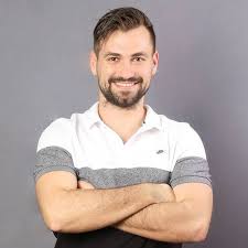 Futbolo tautų lygos a diviziono 2 grupės rungtynėse sekmadienį šveicarijos rinktinė pateikė staigmeną bei namuose 5:2 nugalėdama belgijos. Szalai Adam Fitness Home Facebook