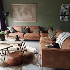 welke bank past in een industrieel interieur industriele bank industrieel interieur vintage leren brown living room living room green living room color
