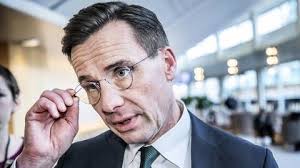 Ulf kristersson inför en partiledarutfrågning på stockholms central i februari 2018. Ulf Kristersson Om Sd S Mediekritik Langt Over Gransen For Det Acceptabla Svt Nyheter