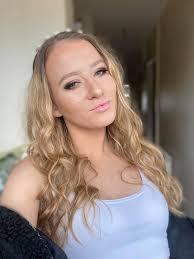 Nadia Bowden's Instagram, Twitter & Facebook