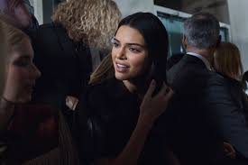 The kuwtk star also revealed why she chose to keep her relationship with simmons private. Kendall Jenner And Ben Simmons Dined At Cherry Hill Mall Nj Report