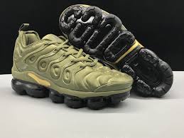 Air Vapormax Plus Black And Gold Air Vapormax Plus Tn Nike Running Shoes Women Mens Sneakers Casual Nike Air Vapormax