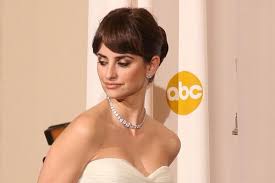 Click here for rachel weisz's hairstyles over the years. Celebrity Hairstyles With Bangs Penelope Cruz Hairstyle Stars