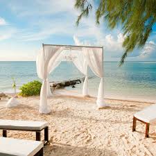 Caribbean Beach Wedding Ceremony In Grand Cayman At Seafire Resort Spa Cayman Island Wedding Destination Wedding Caribbean Caribbean Beach Wedding