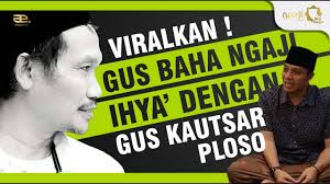 Selama ini beredar berbagai versi silsilah sunan kalijaga, ada yang menyambungkan beliau sebagai keturunan. Biografi Gus Kautsar Ploso Tulisan