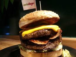 Order online with bbi köstlich und lecker!. Die Absolut Besten Burger In Berlin 2021 Tipps Berlin
