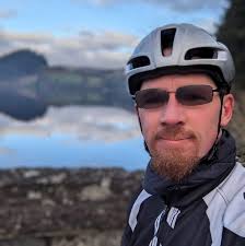 Smelly shoes 😞, what's the best way to stop them smelling ?? Did a wet  ride Saturday and as always my shoes are rather loud :(