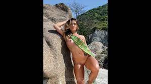 Larissa Sumpani, Faz Ensaio Nua NAS Praias do Rio De Janeiro - Pornhub.com