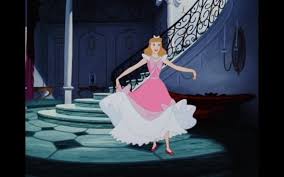 Never one to give up hope, ella's fortunes begin to change after meeting a dashing stranger. Cinderella Fernsehserien De
