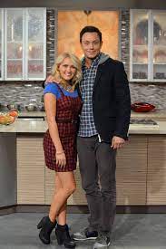Emily Osment As Gabi And Jonathan Sadowski As Josh Espias Estilo Amigurumi