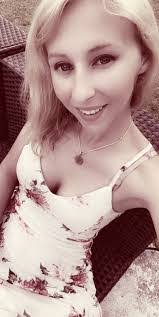 Violet Cox's Instagram, Twitter & Facebook