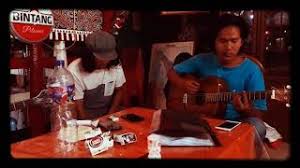G am c d 2x g am c g am c d tingki parro ni … chord ibu pertiwi ( lagu nasional ) indonesia merdeka. Chords For Kabuto Nasution On Fire With His Guitar Tongam Sirait Aha Do Jamming By Gadong Band
