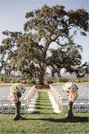 Borrow the best parts of backyard grill parties to create a spring or summer wedding that stays true to the red, white and blue. Fantastic Outdoor Wedding Ideas For Spring And Summer Events Modwedding