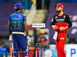 Virat kohli came close to the batsman and stood there for 15 second but an unfazed suryakumar yadav stood his ground and kept looking back into kohli's eyes, not move an inch. Mi On Kohli Sky Stare Off Mumbai Indians Have A Hilarious Reaction To Virat Kohli Suryakumar Yadav Stare Off In Ipl 13 Cricket News