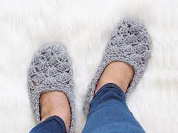 All the crochet slippers pattern is come up with step by step tutorial. Free Crochet Slipper Pattern Very Easy Crochet Dreamz