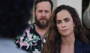 Jun 09, 2021 · queen of the south's fifth season was confirmed in august 2019, on the same day as season 4's finale. Queen Of The South How Many Seasons Are There Of Queen Of The South Tv Radio Showbiz Tv Express Co Uk