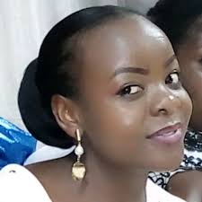 Sandra Esther (@SandraUG80)