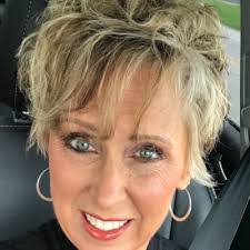 Lucia Hardy's Instagram, Twitter & Facebook