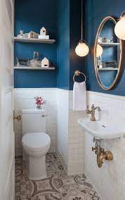 Come arredare un bagno piccolo con doccia se scegli la doccia punta su un piatto dallo spessore ridotto: Bagno Molto Piccolo Una Guida Per Arredarlo Con Stile La Figurina