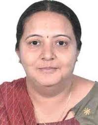 Komal Dave's Instagram, Twitter & Facebook