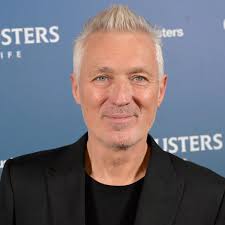 Martin Kemp issues three-word advice to Beckhams as they risk 'pushing  Brooklyn away'