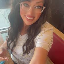 Hi! I'm looking for someone to make a cake for my son's 10th birthday party 