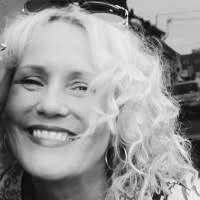 10+ "Ursula Mccarthy" profiles