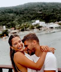 Tras la separación de su última novia, la modelo uruguaya se vengó contando una fuerte frase que bal le dijo sobre su relación con barbie vélez. Barbie Velez Y Su Novio Lucas Rodriguez Muy Enamorados En Las Playas De Brasil Infobae