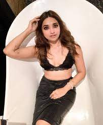 Jiya Shankar Actress Age Height Boyfriend Wiki Biography And More Stars Biowiki Shuru ho raha #kaatelaalandsons , sirf sony sab par! jiya shankar actress age height