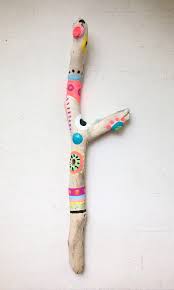 Painted Driftwood Sticky By Jevo Bemalte Stocke Treibholz Wandkunst Schwemmholz Basteln
