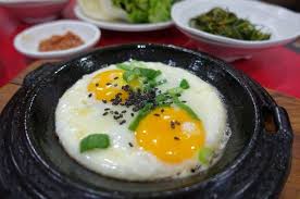 Video tutorial bagaimana cara membuat/memasak telur goreng sunny egg (telur mata sapi) yang bagus, cantik seperti pada bungkus kemasan mie instant tanpa tefl. Makan Telur Ceplok Dengan Nasi Hangat Jadi Favorit Banyak Orang Tapi Amankah Makan Telur Setiap Hari Semua Halaman Bobo