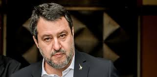 Salvini promette i soldi delle strade. Ma perde lo stesso