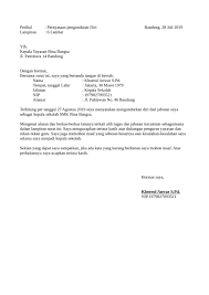 Surat pengunduran diri kerja atau resign letter adalah surat pernyataan bahwa seseorang mengundurkan diri dari pekerjaannya dengan suatu alasan tertentu. 35 Contoh Surat Pengunduran Diri Paling Komplit Contoh Surat