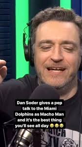 eastsidedave gives @whothefuckisrobwhite a tattoo. @moderndaymanshow