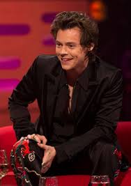 One Direction Harry Styles Puts Rumours To Bed On Graham Norton Http Www Boybands Co Uk Harry Styles Harry Styles Songs Mr Style