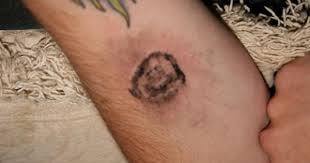 Stick and poke tattoos, also called hand poked tattoos, homemade tattoos or diy tattoos, can be done by anyone taking the right precautions and using the proper tattoo tools. 25 Bonny Stick And Poke Tattoo Fail In 2020