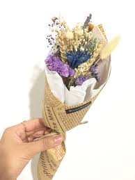 Gift unforgettable beautiful blooms for any occasion. Dried Flower Bouquet Small Hobbies Toys Stationery Craft Flowers Bouquets On Carousell