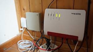 Als erste fritzbox beherrscht die 7590 vdsl supervectoring 35b. Test Fritz Box 7590 Von Avm Maxwireless De