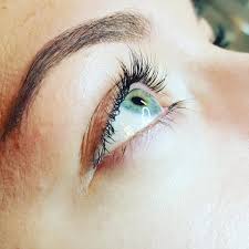 Lyfter dina fransar, boostar med näring och keratin och ihop med det speciellt framtagna serumet uppnår du ett fantastiskt resultat. Fransar Bryn