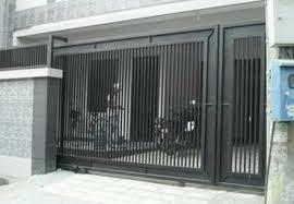 Dari kesemua model ini, biasanya tidak sedikit orang yang mendambakan memiliki model pintu pagar rumah minimalis. Pin Oleh Sigit Di Desain Pintu Pagar Rumah Minimalis Modern Rumah Minimalis Rumah Pagar